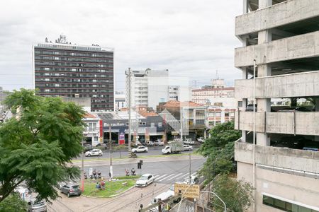Vista da Sala de kitnet/studio à venda com 0 quarto, 30m² em Azenha, Porto Alegre