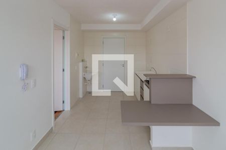 Sala de apartamento para alugar com 1 quarto, 27m² em Jardim Itacolomi, São Paulo