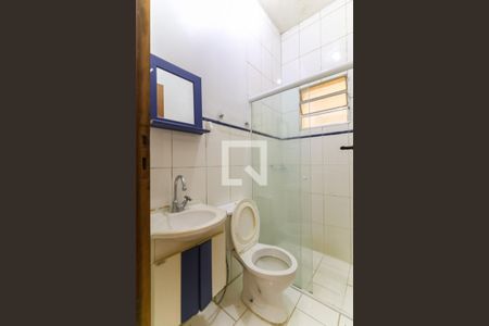 Banheiro de casa para alugar com 1 quarto, 38m² em Vila Patrimonial, São Paulo