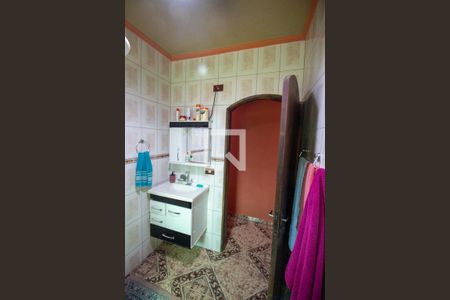 Casa à venda com 240m², 3 quartos e 2 vagas Casa à venda com 240m², 3 quartos e 2 vagasBanheiro 3