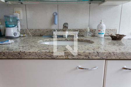 Casa à venda com 200m², 5 quartos e 5 vagas Casa à venda com 200m², 5 quartos e 5 vagasBanheiro da Suíte 1