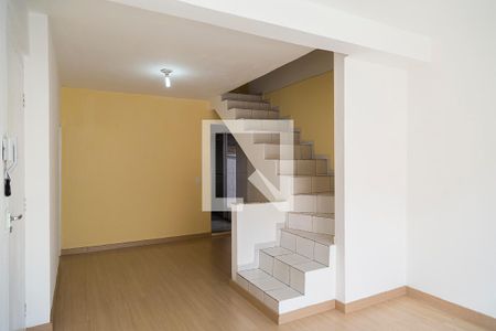 Sala de casa para alugar com 2 quartos, 60m² em Vila Campestre, São Paulo