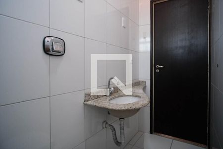 Casa de condomínio à venda com 92m², 3 quartos e 2 vagasBanheiro 2