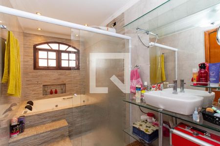 Casa à venda com 400m², 4 quartos e 10 vagas Casa à venda com 400m², 4 quartos e 10 vagasBanheiro da Suíte master