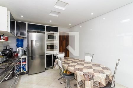 Casa à venda com 400m², 4 quartos e 10 vagas Casa à venda com 400m², 4 quartos e 10 vagasCozinha