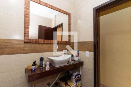Casa à venda com 400m², 4 quartos e 10 vagas Casa à venda com 400m², 4 quartos e 10 vagasBanheiro Social