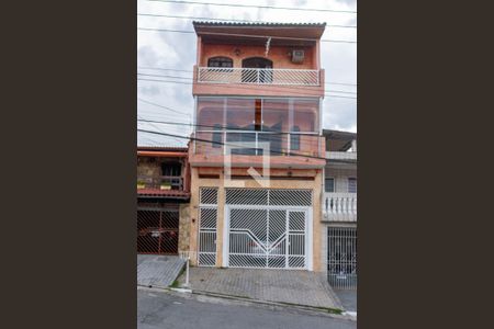 Casa à venda com 400m², 4 quartos e 10 vagas Casa à venda com 400m², 4 quartos e 10 vagasFachada