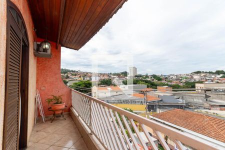 Casa à venda com 400m², 4 quartos e 10 vagas Casa à venda com 400m², 4 quartos e 10 vagasVaranda da suíte master