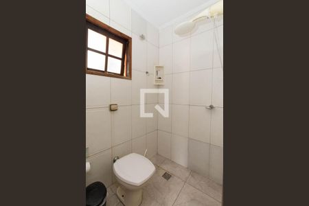 Casa à venda com 400m², 4 quartos e 10 vagas Casa à venda com 400m², 4 quartos e 10 vagasBanheiro da edicula