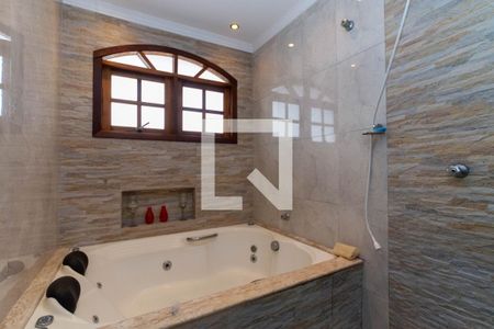 Casa à venda com 400m², 4 quartos e 10 vagas Casa à venda com 400m², 4 quartos e 10 vagasBanheira