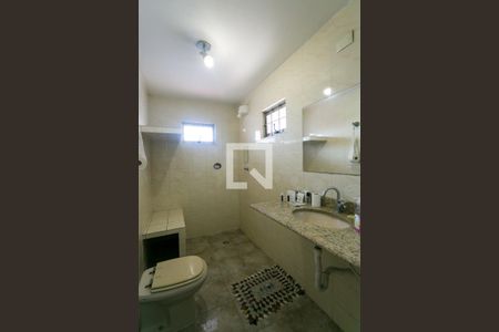 Casa à venda com 350m², 5 quartos e 2 vagas Casa à venda com 350m², 5 quartos e 2 vagasBanheiro da Suíte 1