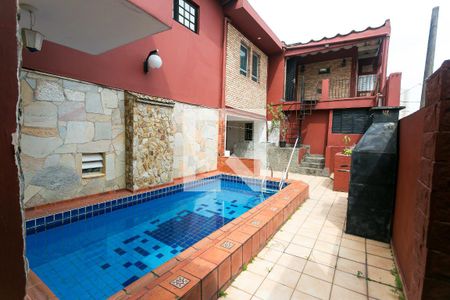 Casa à venda com 350m², 5 quartos e 2 vagas Casa à venda com 350m², 5 quartos e 2 vagasquintal serviço , piscina churrasqueira