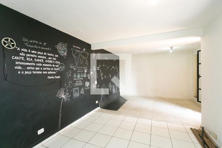 Casa à venda com 350m², 5 quartos e 2 vagas Casa à venda com 350m², 5 quartos e 2 vagassuite reversível 1