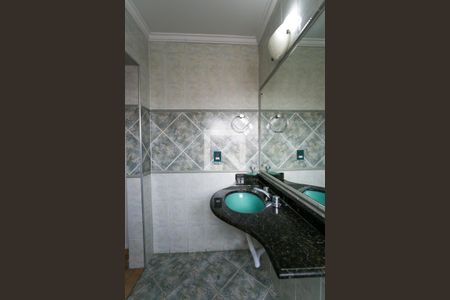 Casa à venda com 350m², 5 quartos e 2 vagas Casa à venda com 350m², 5 quartos e 2 vagasBanheiro da suíte 2