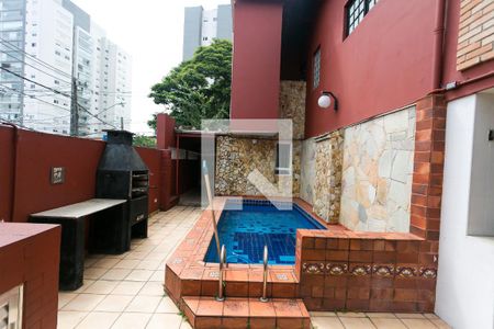 Casa à venda com 350m², 5 quartos e 2 vagas Casa à venda com 350m², 5 quartos e 2 vagasquintal serviço , piscina churrasqueira