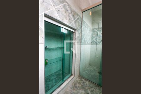 Casa à venda com 350m², 5 quartos e 2 vagas Casa à venda com 350m², 5 quartos e 2 vagasBanheiro da suíte 2