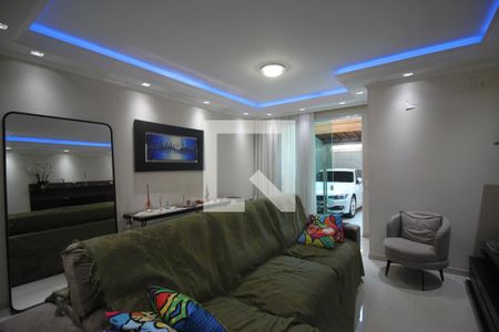 Sala de casa à venda com 4 quartos, 300m² em Jardim Prudência, São Paulo