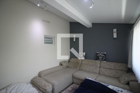 Sala de TV de casa à venda com 4 quartos, 300m² em Jardim Prudência, São Paulo