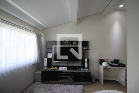 Casa à venda com 300m², 4 quartos e 4 vagasSala de TV