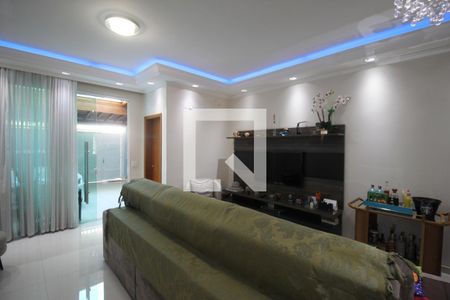 Sala de casa à venda com 4 quartos, 300m² em Jardim Prudência, São Paulo