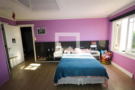 Casa de condomínio à venda com 620m², 3 quartos e 4 vagas Casa de condomínio à venda com 620m², 3 quartos e 4 vagasSuíte 2