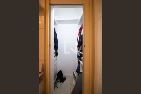 Apartamento à venda com 120m², 3 quartos e sem vagaSuíte - closet