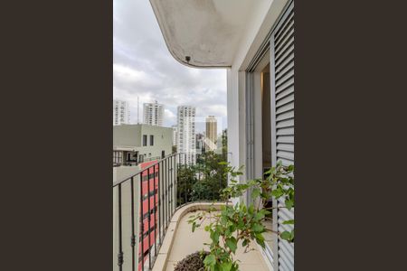 Apartamento para alugar com 130m², 3 quartos e 2 vagasVista