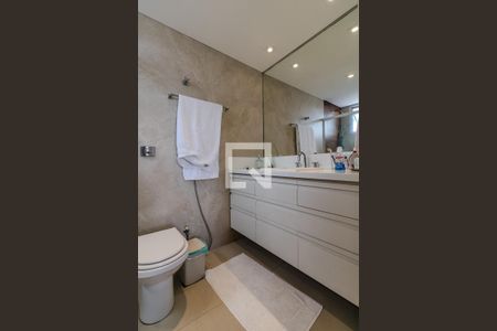 Apartamento para alugar com 130m², 3 quartos e 2 vagasBanheiro