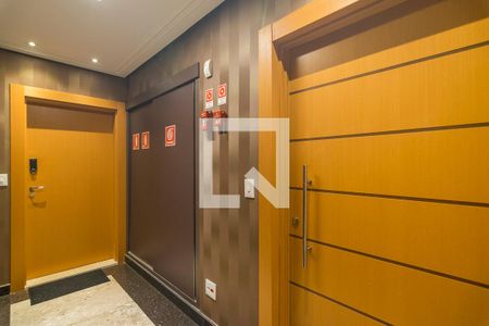 Elevador Privativo de apartamento à venda com 3 quartos, 205m² em Vila Gilda, Santo André