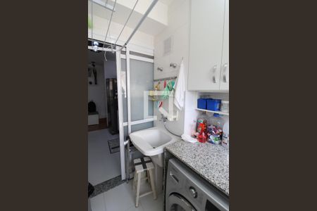 Apartamento à venda com 76m², 2 quartos e 1 vagaÁrea de Serviço