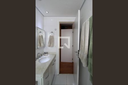 Apartamento à venda com 76m², 2 quartos e 1 vagaBanheiro da Suíte