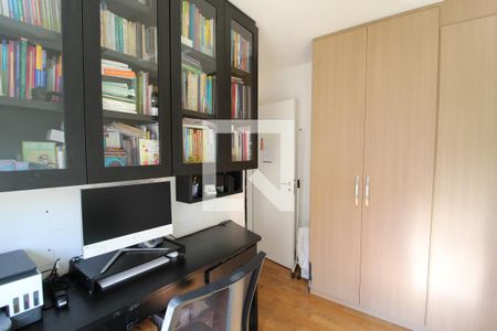 Apartamento à venda com 76m², 2 quartos e 1 vagaQuarto 2