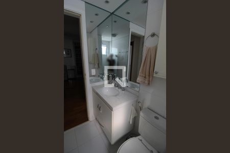 Apartamento à venda com 76m², 2 quartos e 1 vagaBanheiro Social