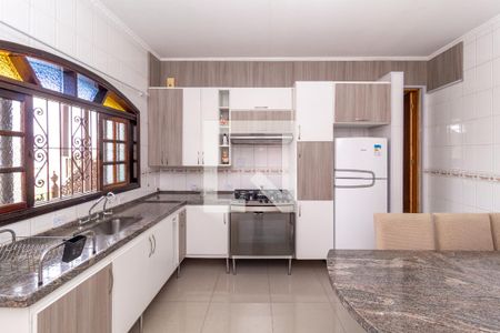 Casa para alugar com 110m², 2 quartos e 2 vagasCozinha
