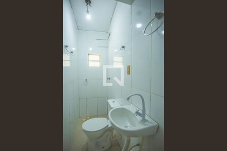 Banheiro de casa para alugar com 1 quarto, 45m² em Jardim Oriental, São Paulo