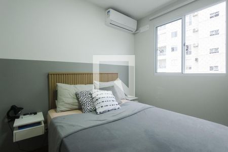 Quarto 1 de apartamento para alugar com 2 quartos, 48m² em Parque Santa Fé, Porto Alegre