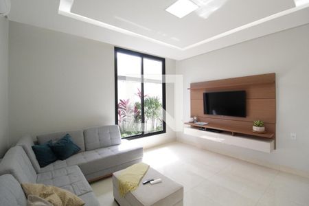 Sala de casa de condomínio para alugar com 4 quartos, 210m² em Laranjeiras, Uberlândia