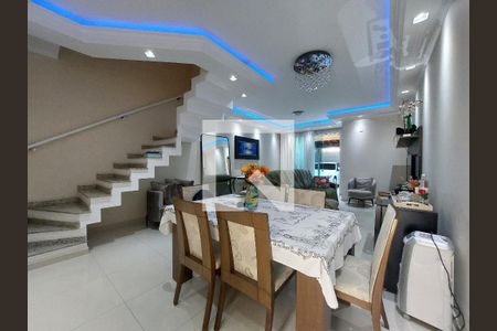 Sala de casa de condomínio à venda com 4 quartos, 300m² em Jardim Prudência, São Paulo