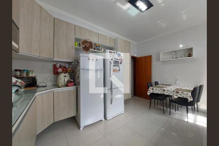 Casa de condomínio à venda com 300m², 4 quartos e 4 vagasCozinha