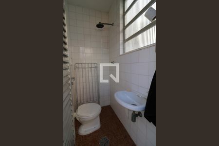 Casa à venda com 190m², 4 quartos e 6 vagasBanheiro Externo