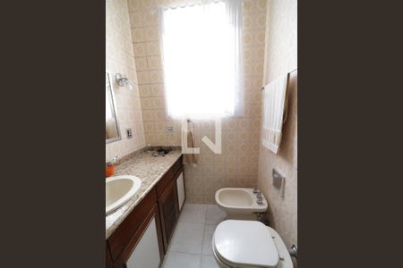 Casa à venda com 190m², 4 quartos e 6 vagasBanheiro da Suíte 