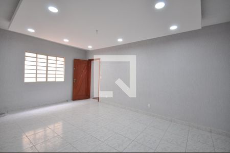 Sala de casa para alugar com 2 quartos, 107m² em Vila Paulistana, São Paulo