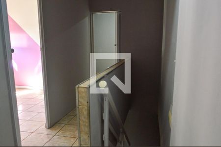 Casa à venda com 126m², 3 quartos e sem vagaCorredor e Escada 