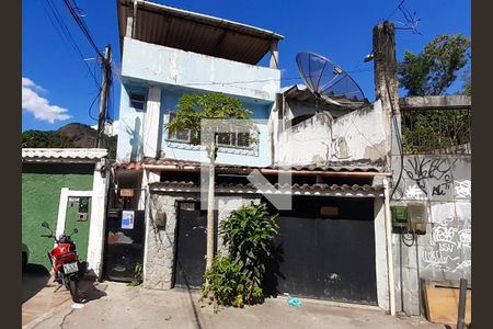 Casa à venda com 126m², 3 quartos e sem vagaFachada