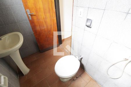 Casa para alugar com 341m², 3 quartos e 2 vagasBanheiro Social