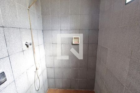 Casa para alugar com 341m², 3 quartos e 2 vagasBanheiro Social