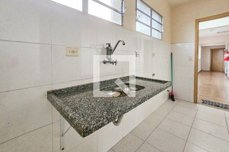 Cozinha de casa para alugar com 1 quarto, 30m² em Vila Santo Antônio, Guarujá