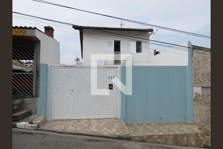 Casa para alugar com 180m², 2 quartos e 2 vagasFachada