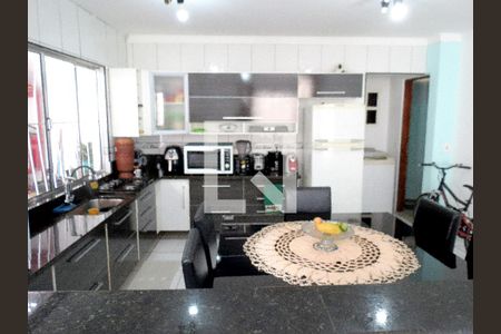 Casa para alugar com 180m², 2 quartos e 2 vagasCozinha