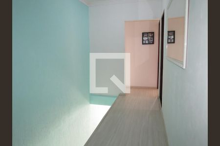 Casa para alugar com 180m², 2 quartos e 2 vagasCorredor Escritório